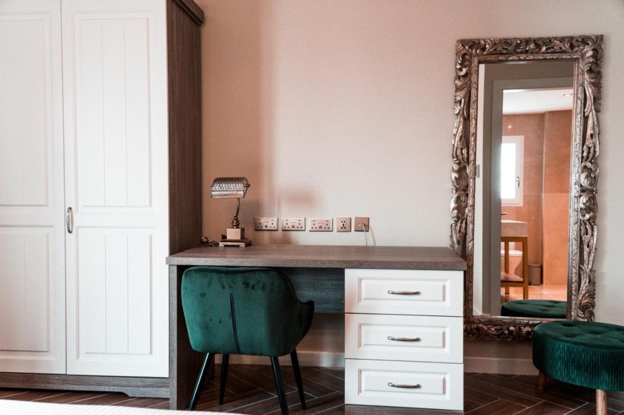 The Red Farm Relais & Spa Iklin 외부 사진