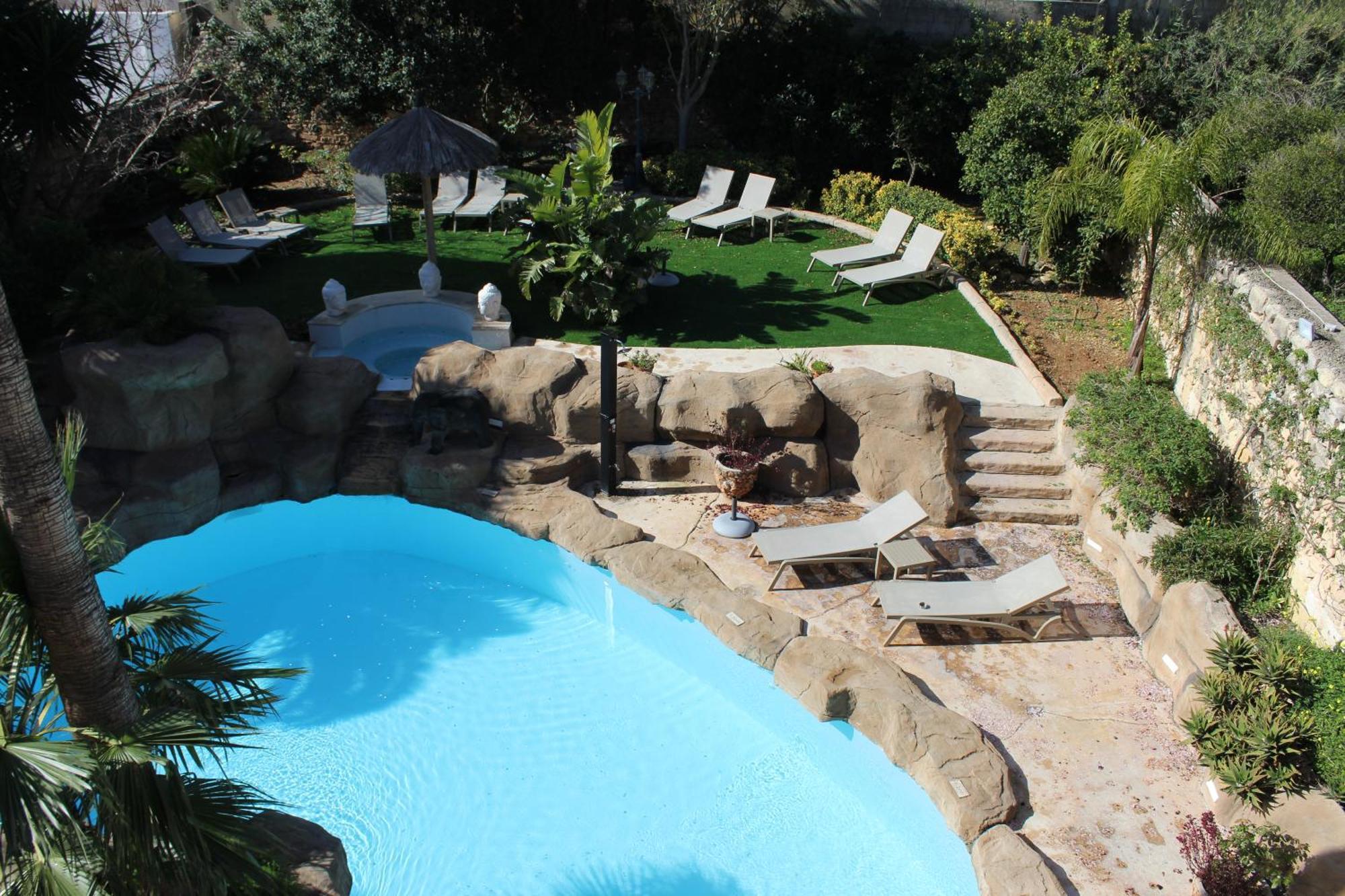 The Red Farm Relais & Spa Iklin 외부 사진