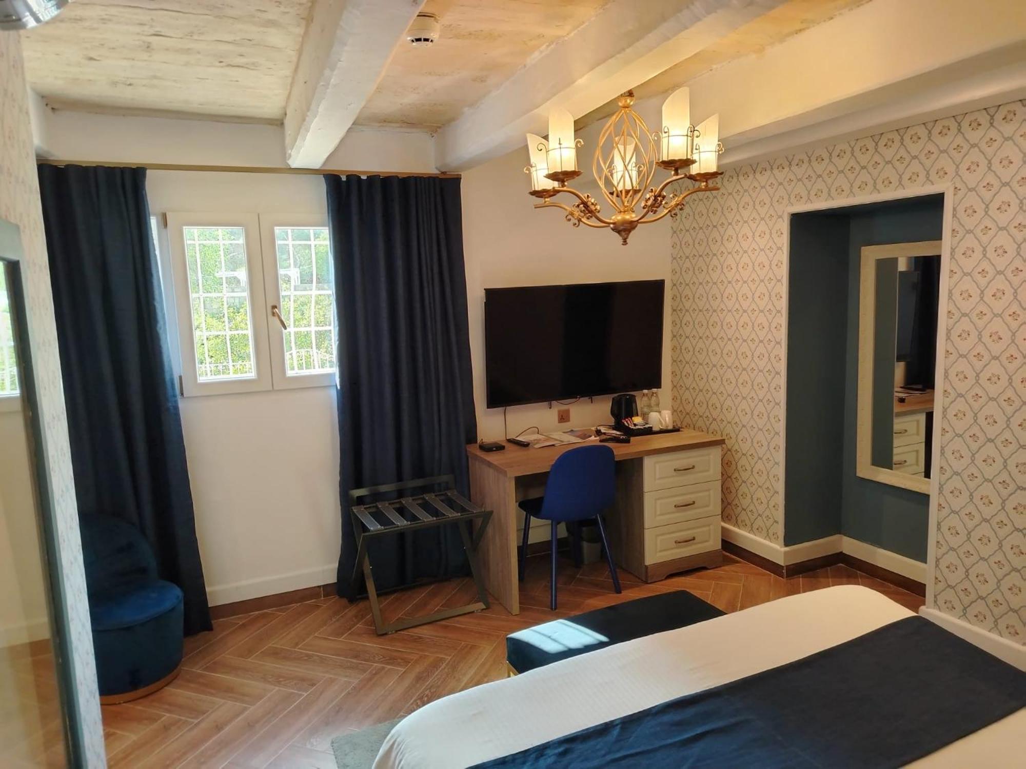 The Red Farm Relais & Spa Iklin 외부 사진