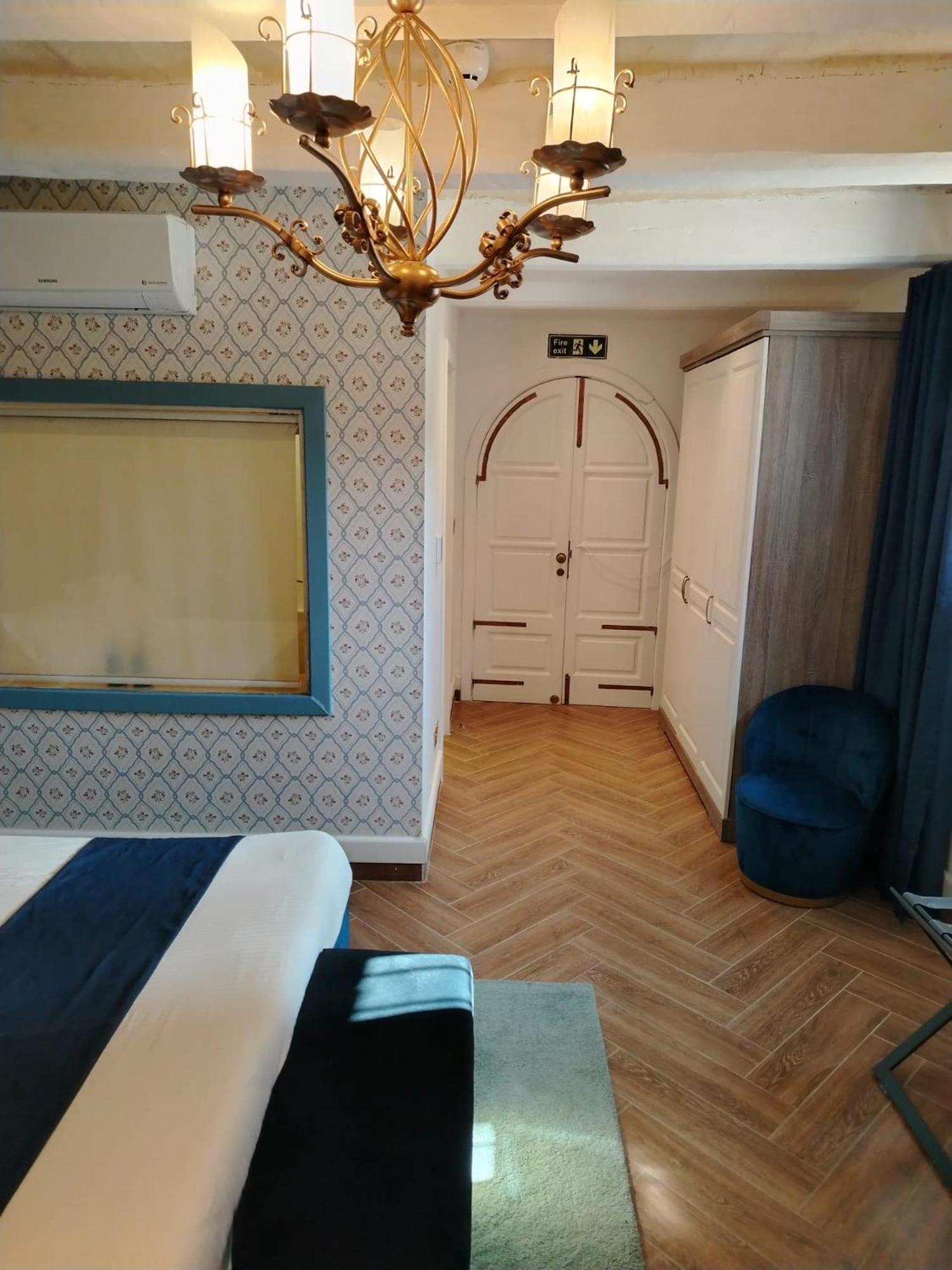 The Red Farm Relais & Spa Iklin 외부 사진