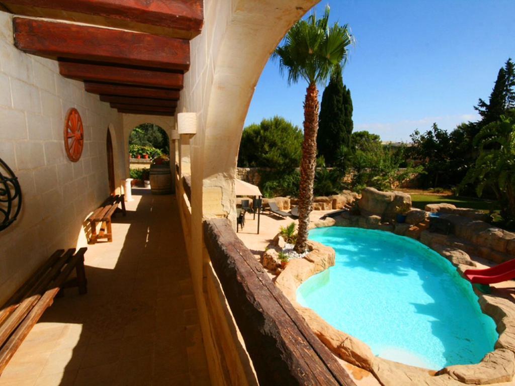 The Red Farm Relais & Spa Iklin 외부 사진